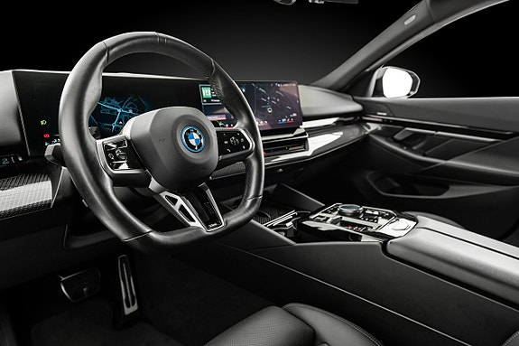 BMW 530e 16 of 23