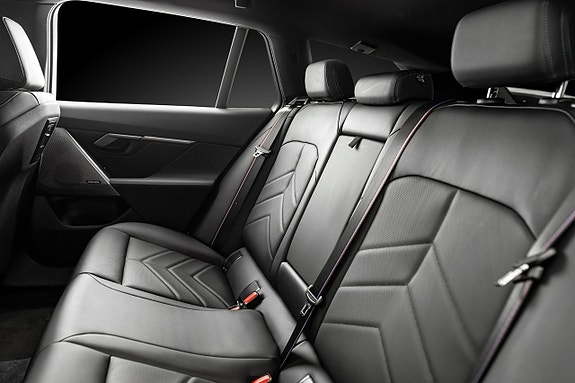 BMW 530e 18 of 23