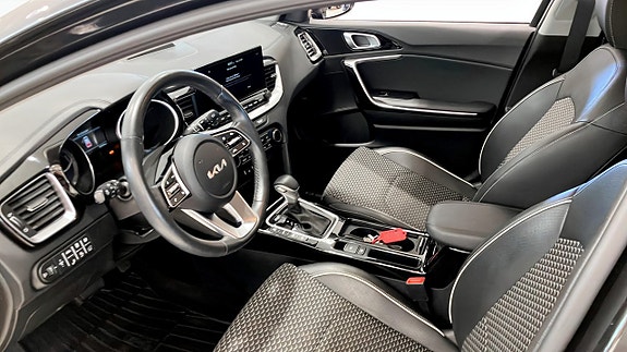Kia Ceed 8 of 15
