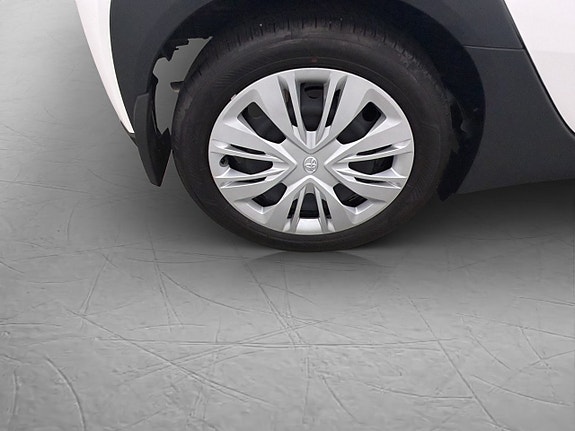 Toyota Aygo X 21 of 25