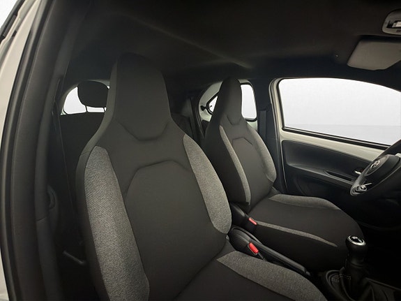 Toyota Aygo X 12 of 25