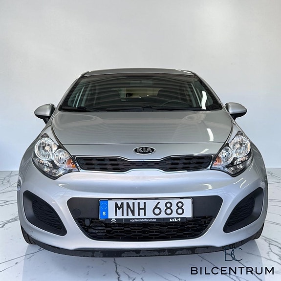 Kia Rio 2 of 5