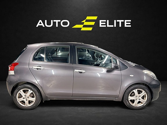 Toyota Yaris 6 of 19