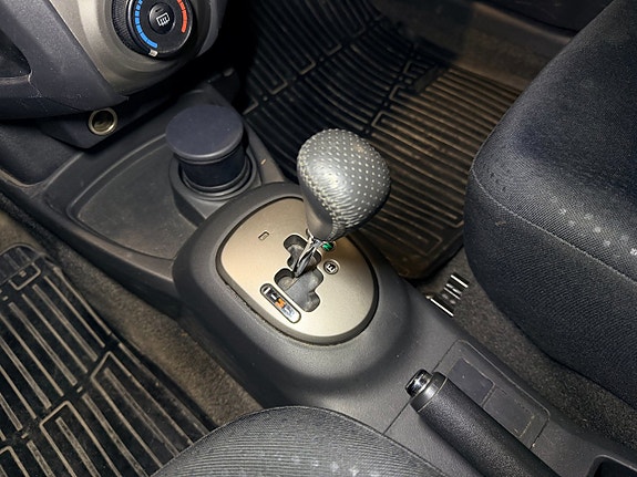 Toyota Yaris 18 of 19