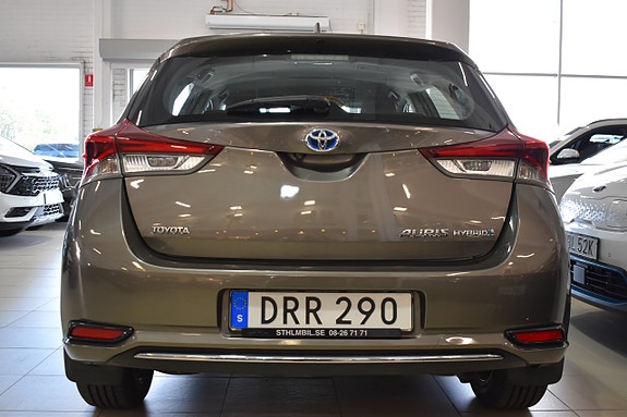 Toyota Auris 4 of 19