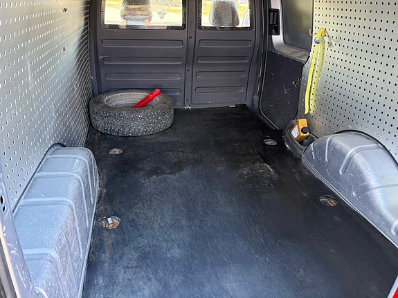 Volkswagen Caddy Maxi 4 of 5