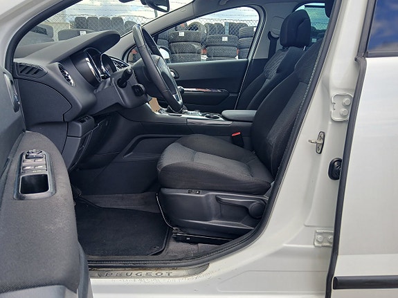 Peugeot 3008 11 of 23