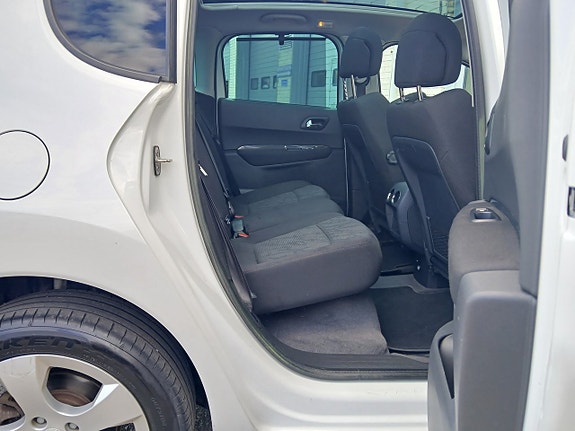 Peugeot 3008 14 of 23