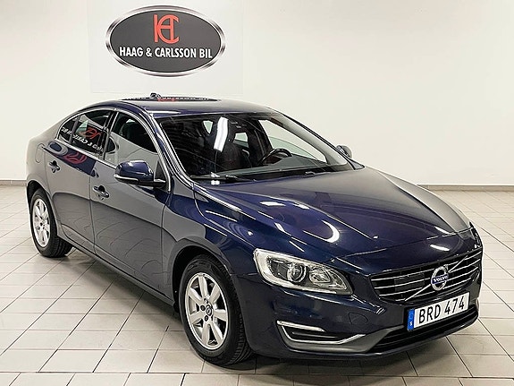 Volvo S60 2 of 5