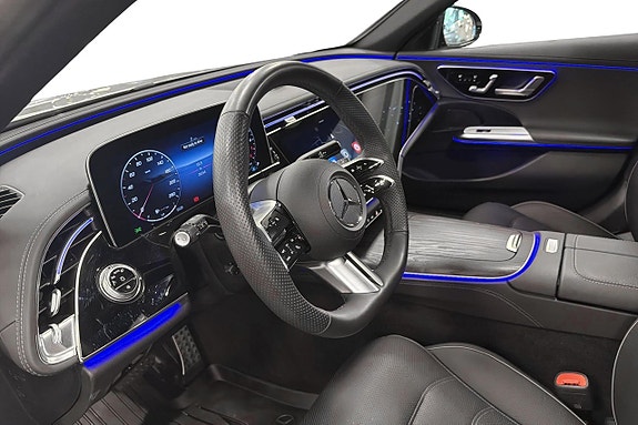 Mercedes-Benz E300 de 7 of 16