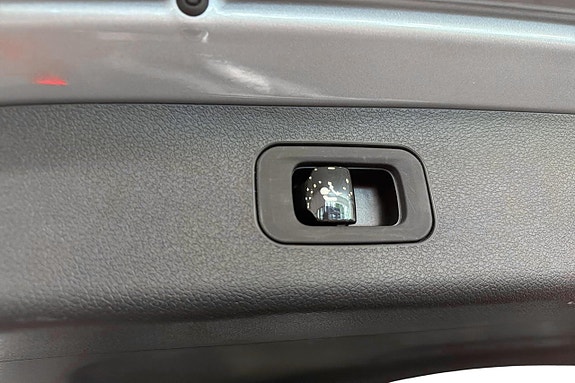 Mercedes-Benz E300 de 14 of 16
