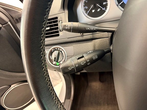 Mercedes-Benz C180 29 of 30