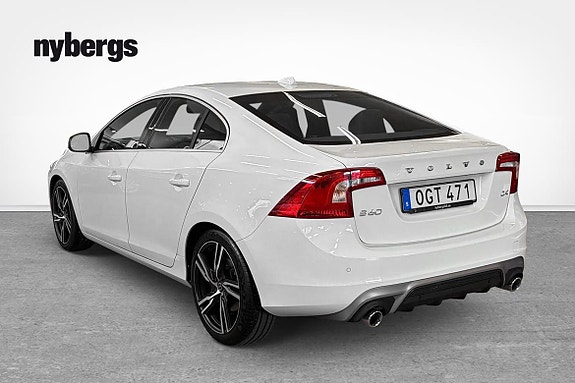Volvo S60 3 of 5