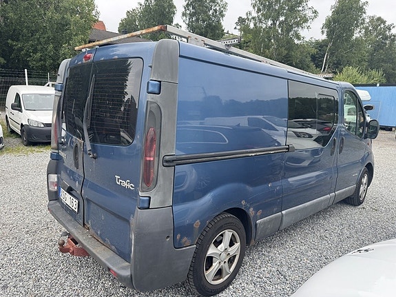 Renault Trafic 2 of 13
