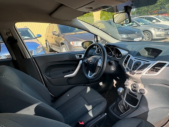 Ford Fiesta 5 of 5