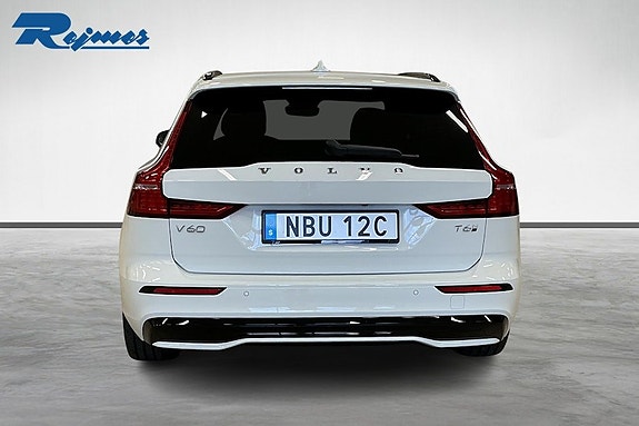 Volvo V60 17 of 18