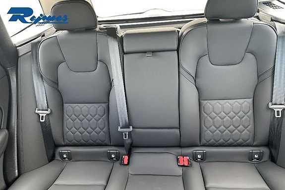 Volvo XC60 9 of 22