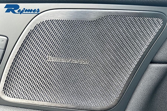 Volvo XC60 15 of 22
