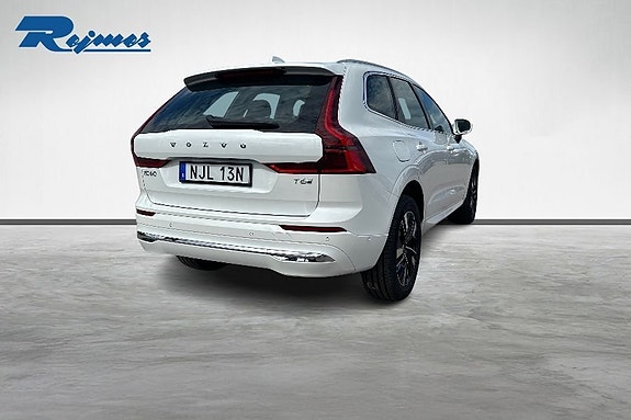 Volvo XC60 5 of 22
