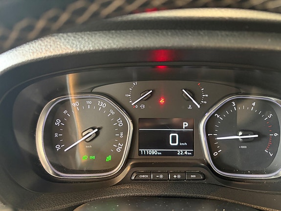 Peugeot Expert 8 of 16