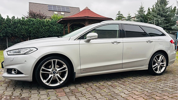 Ford Mondeo 2 of 5