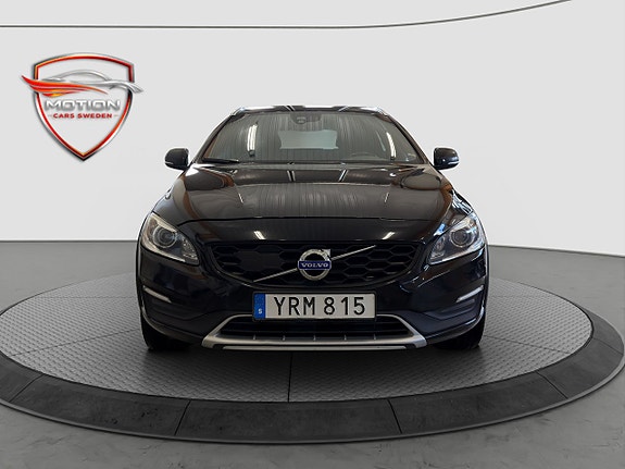 Volvo V60 Cross Country 6 of 30
