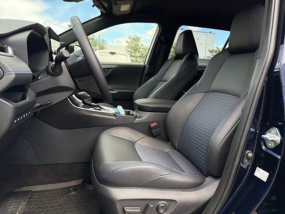 Toyota RAV4 19 of 27