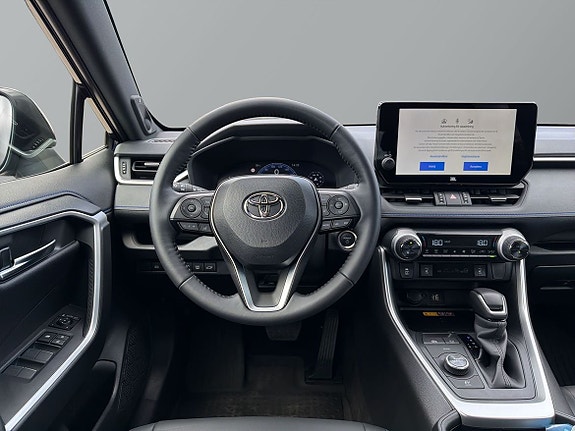 Toyota RAV4 11 of 27