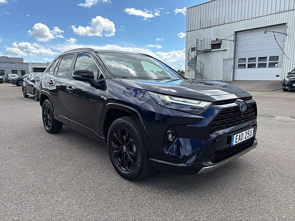 Toyota RAV4 13 of 27