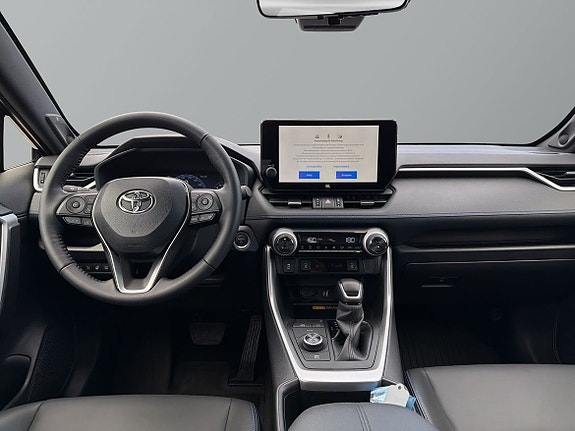 Toyota RAV4 10 of 27