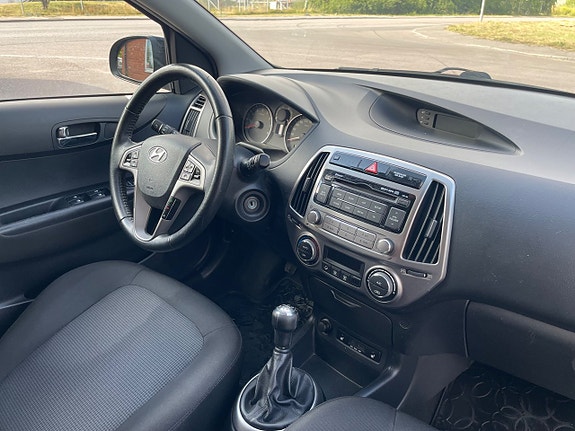 Hyundai i20 12 of 19