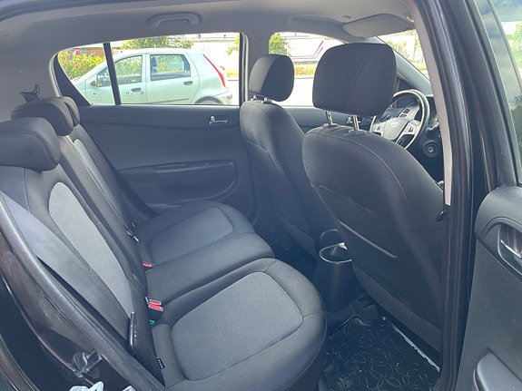Hyundai i20 15 of 19