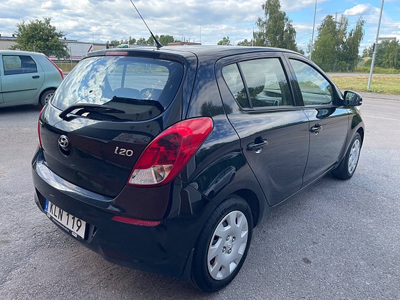 Hyundai i20 5 of 19