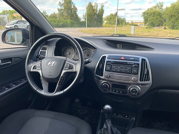 Hyundai i20 14 of 19