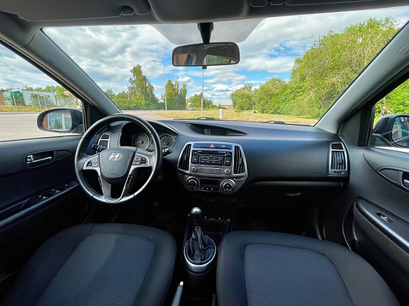 Hyundai i20 13 of 19