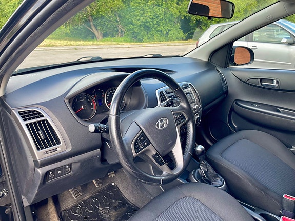 Hyundai i20 9 of 19