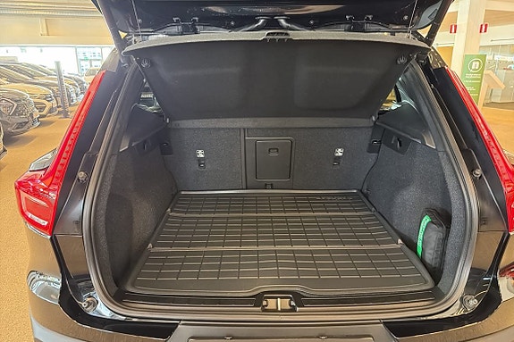 Volvo EX40 5 of 5