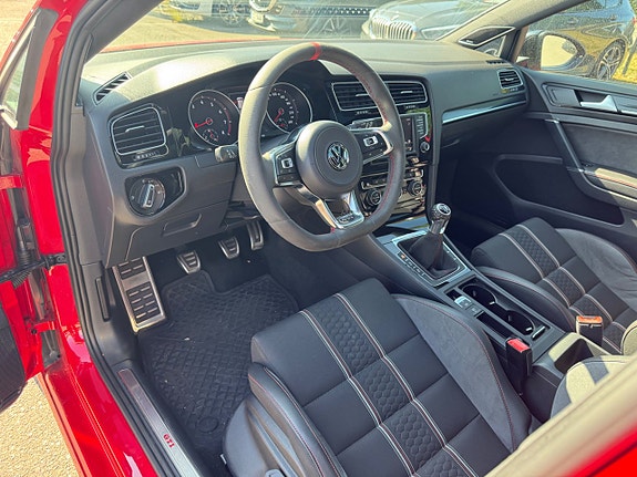 Volkswagen Golf I 6 of 8