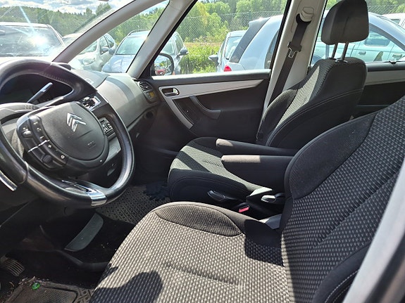 Citroen Grand C4 Picasso 4 of 5