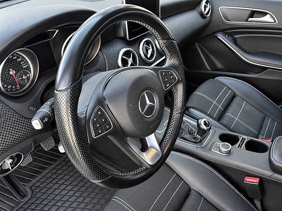Mercedes-Benz A180 5 of 9