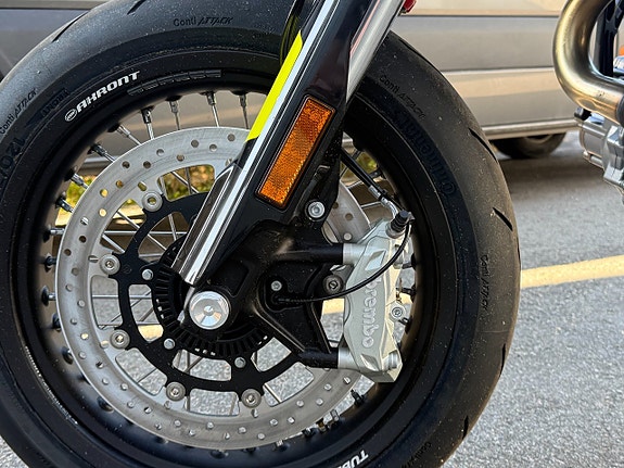 Husqvarna 701 Supermoto / Demo endast 4mil / Räntefritt 24mån 11 of 11