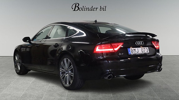 Audi A7 4 of 5
