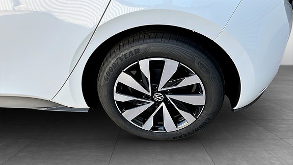 Volkswagen ID.3 Neo 6 of 12