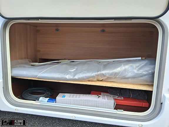 Bürstner Ixeo Time it 585 / 599cm / Taksäng 6 of 21