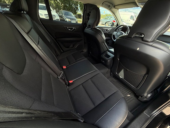 Volvo V60 16 of 29