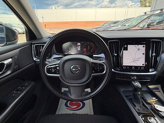 Volvo V60 10 of 29