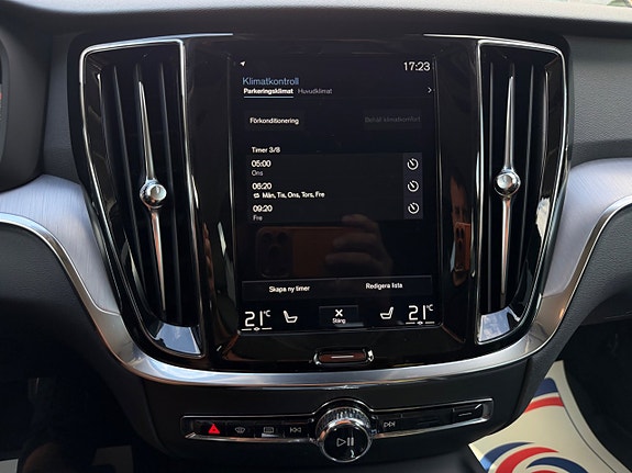 Volvo V60 26 of 29