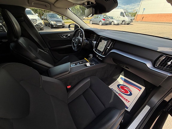 Volvo V60 15 of 29
