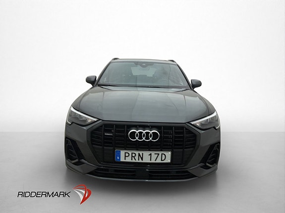 Audi Q3 2 of 30