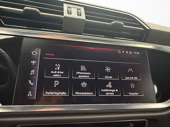 Audi Q3 19 of 30